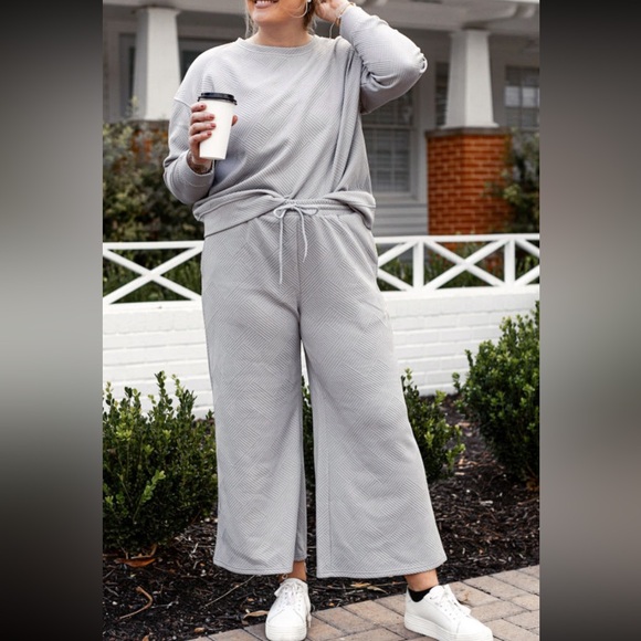 Other - 2 Piece light grey quilted lounge set. Long sleeve top and wide leg pant.